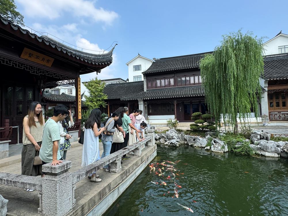 899f6093f9104095bbf3bdb7c261711b.jpg
